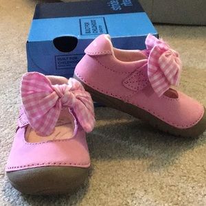 NWT Stride Rite pink shoes